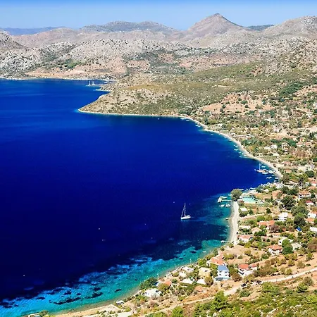 Ada Ξενοδοχείο